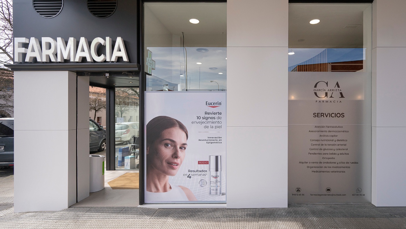 fachada de la farmacia
